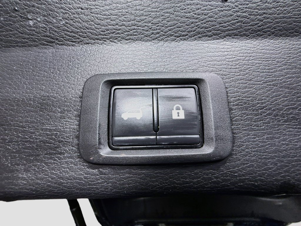 Used 2023 Mitsubishi Outlander SE FWD image 42