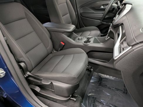 Used 2023 GMC Terrain SLE w/ Driver Convenience Package image 28