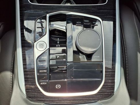 Used 2026 BMW X5 sDrive40i w/ M Sport Package image 20