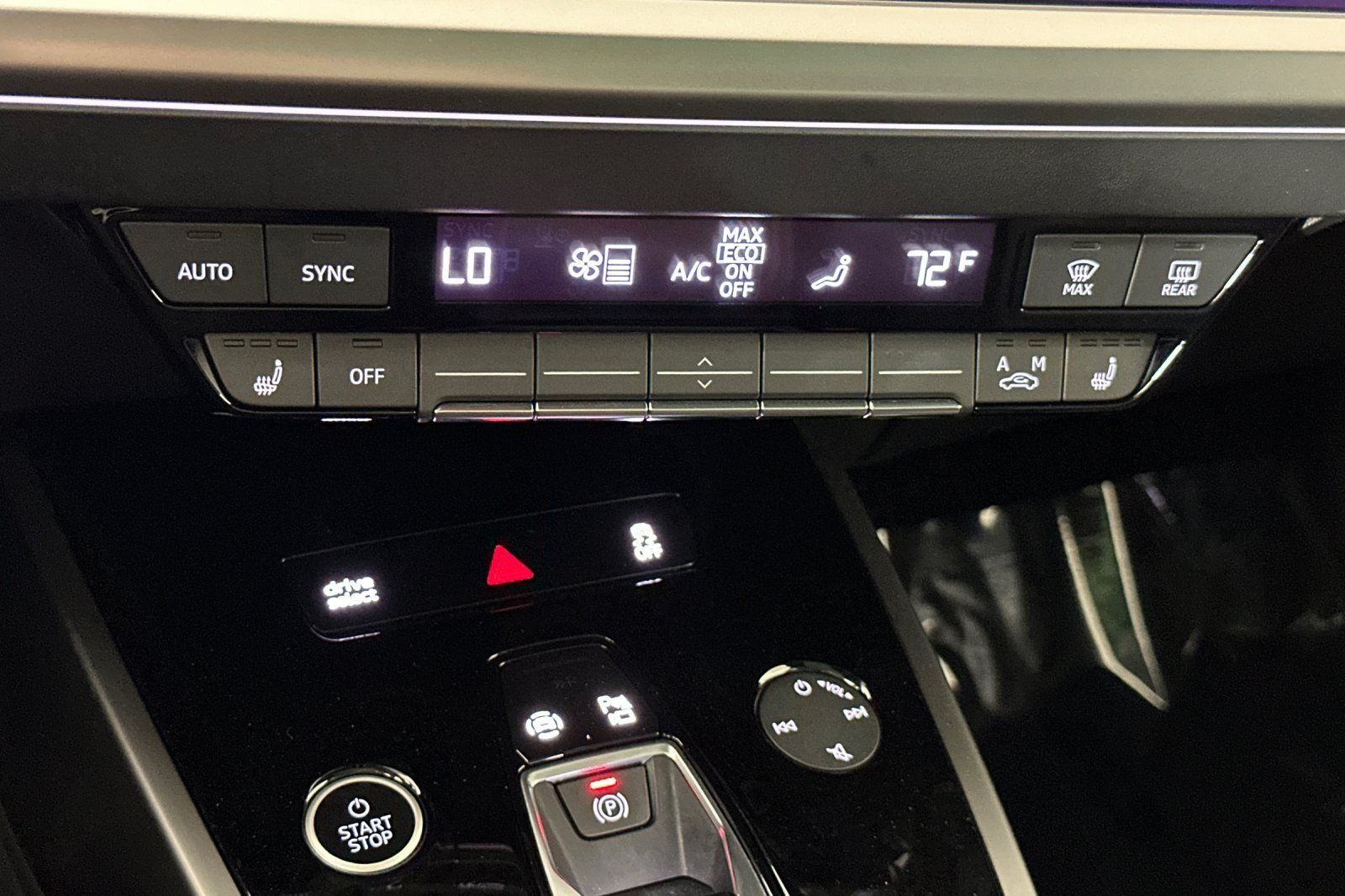 Certified 2023 Audi Q4 e-tron Premium w/ Convenience Package AWD/4WD image 19