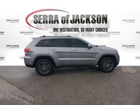 Used 2018 Jeep Grand Cherokee Limited RWD image 9