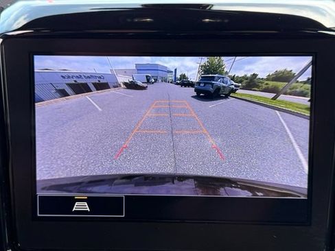 Used 2023 Chevrolet Traverse LT w/ LPO, Floor Liner Package AWD/4WD image 5