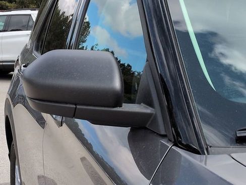 New 2025 Ford Explorer Active image 11