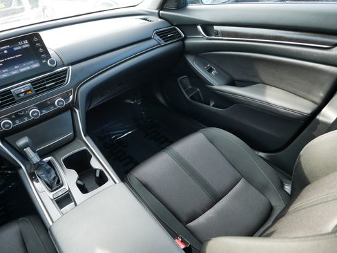 Used 2020 Honda Accord EX image 11