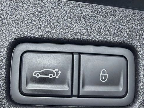 Used 2025 Genesis GV70 2.5T AWD/4WD image 29