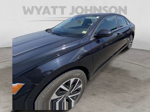 Used 2024 Volkswagen Jetta S image 2