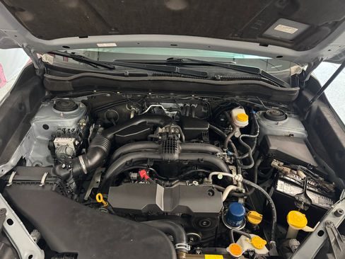 Used 2017 Subaru Forester 2.5i Limited AWD/4WD image 6