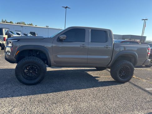 Used 2022 Nissan Frontier Pro-X image 4