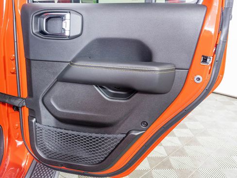 New 2025 Jeep Gladiator Sport image 40