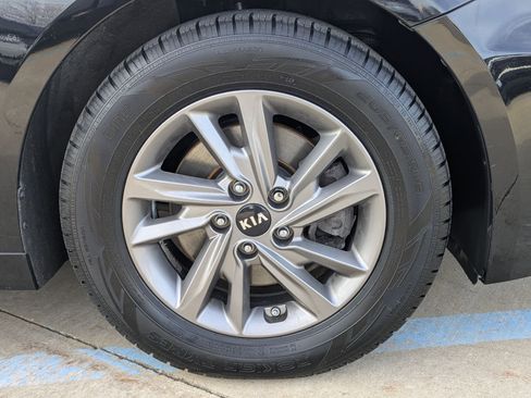 Used 2020 Kia Optima LX image 30