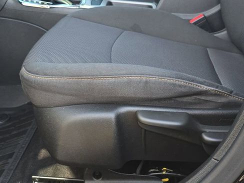 Used 2018 Chevrolet Cruze LS image 26