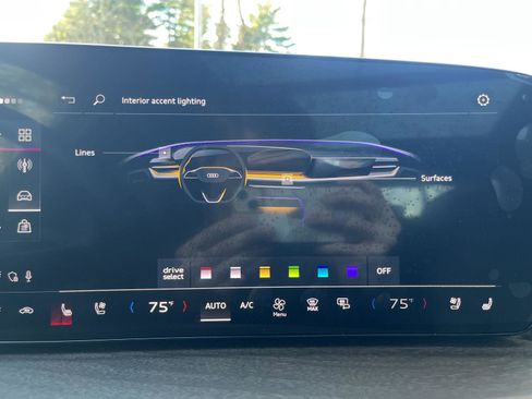 Used 2025 Audi Q5 Premium Plus w/ Premium Plus image 17