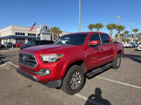 Used 2016 Toyota Tacoma SR5 w/ SR5 Appearance Package (SN) image 2