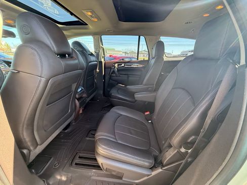 Used 2014 Buick Enclave Leather image 19