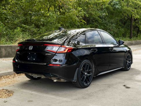Used 2024 Honda Civic Sport image 9