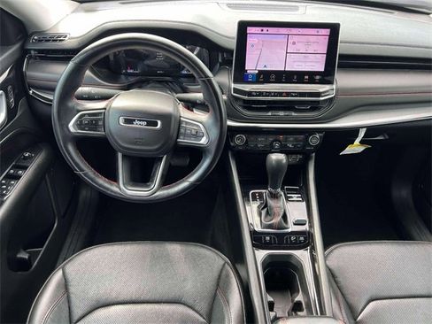 Used 2022 Jeep Compass Trailhawk w/ Trailhawk Elite Group image 16