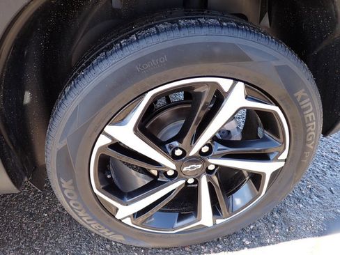 Used 2021 Chevrolet TrailBlazer RS w/ Technology Package AWD/4WD image 7