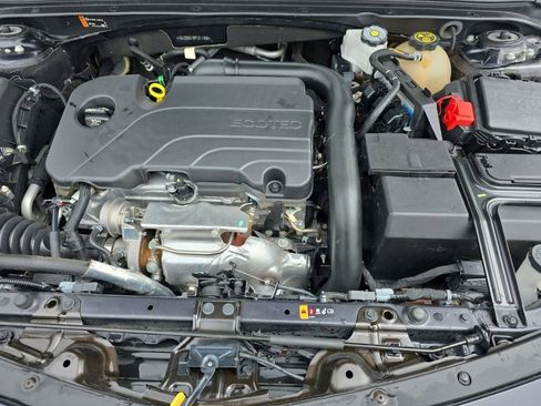 Used 2023 Chevrolet Malibu LT FWD image 31