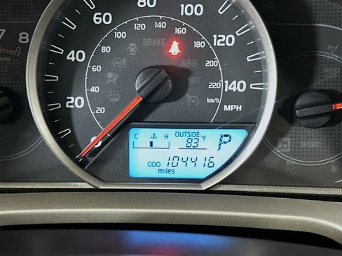Used 2013 Toyota RAV4 XLE FWD image 18