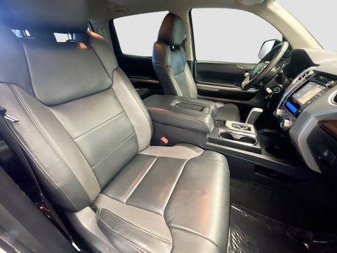 Used 2018 Toyota Tundra Limited image 21