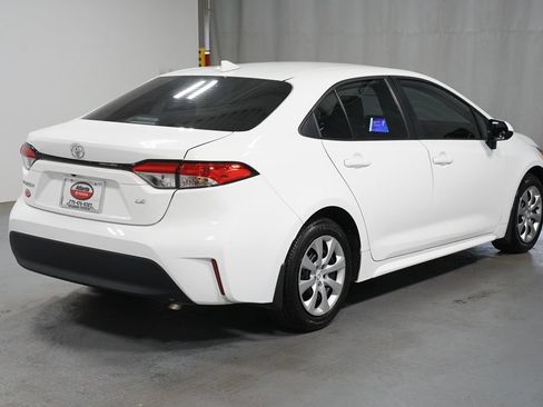 Used 2025 Toyota Corolla LE FWD image 8