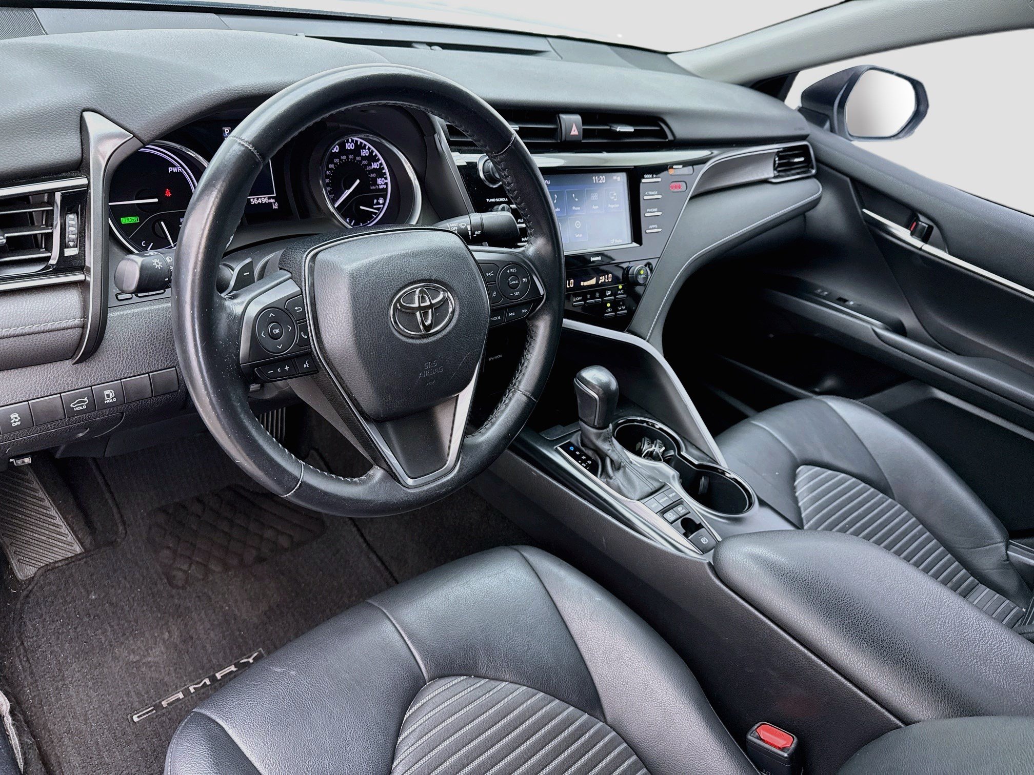 Used 2020 Toyota Camry SE w/ Carpet Mat Package FWD image 7