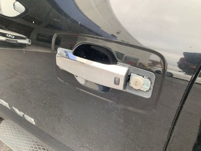 Used 2018 Nissan Titan SV w/ SV Convenience Package