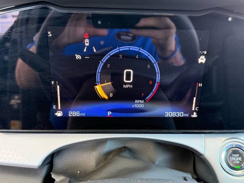 Used 2025 Chevrolet Trax LT image 9