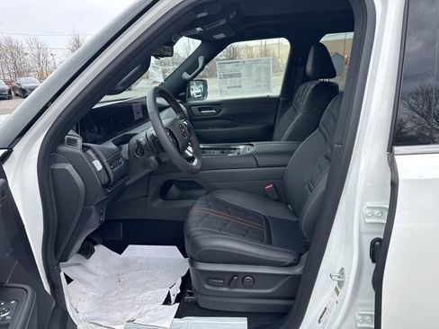 New 2026 Nissan Armada PRO-4X AWD/4WD image 10