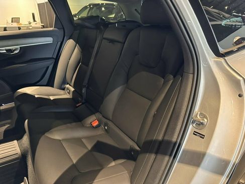 Used 2025 Volvo V90 B6 Cross Country Plus w/ Protection Package Premier AWD/4WD image 25