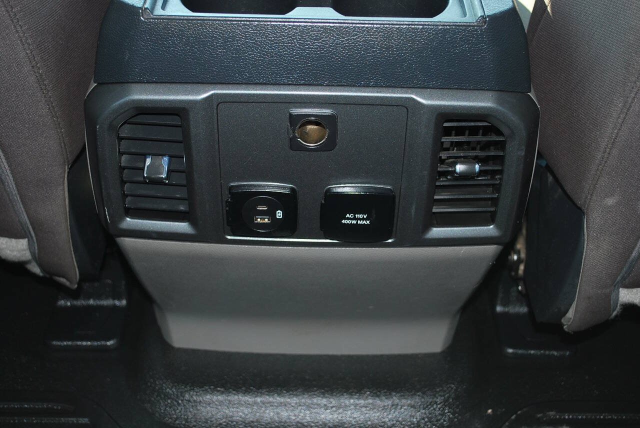 Used 2022 Ford F350 XLT w/ XLT Premium Package AWD/4WD image 36
