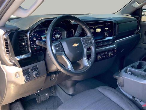 Used 2023 Chevrolet Silverado 1500 LT w/ Protection Package AWD/4WD image 17