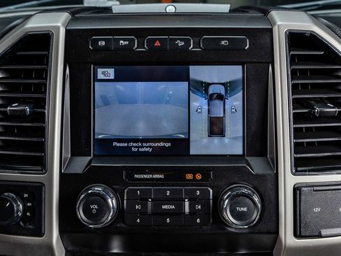 Used 2019 Ford F250 Lariat image 25