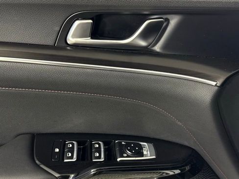 Used 2023 Kia K5 GT image 12