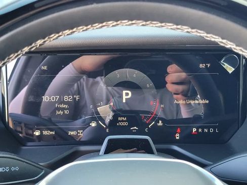New 2026 GMC Acadia Denali w/ Super Cruise Package AWD/4WD image 22