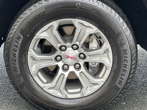 Used 2025 GMC Sierra 1500 SLT image 42