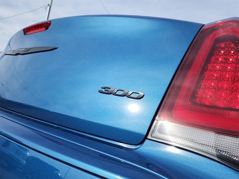 New 2023 Chrysler 300 Touring w/ Sport Appearance Package image 20