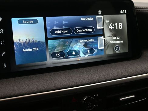 Certified 2025 Nissan Kicks SV AWD/4WD image 4
