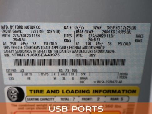 Used 2025 Ford Expedition Active AWD/4WD image 38