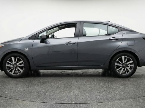 Used 2025 Nissan Versa SV image 5