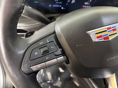 Used 2024 Cadillac XT4 Premium Luxury image 21
