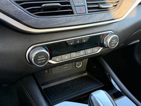 Certified 2023 Nissan Altima 2.5 SL image 18