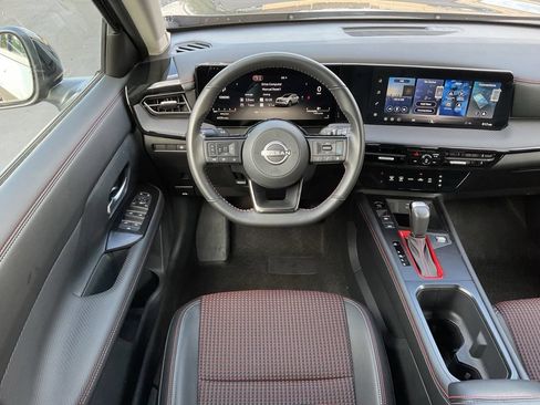 Used 2026 Nissan Kicks SR AWD/4WD image 15