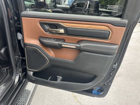 Used 2022 RAM 1500 Limited AWD/4WD image 19