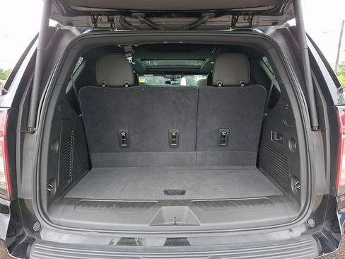 Used 2021 Chevrolet Tahoe LT w/ LT Signature Package AWD/4WD image 27