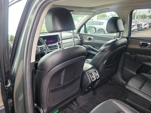 Certified 2023 Kia Sorento X-Line EX AWD/4WD image 17