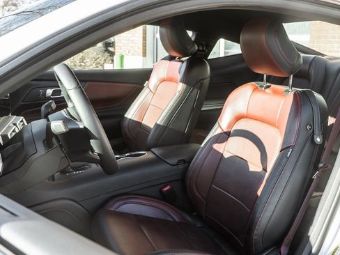 Used 2024 Ford Mustang Premium image 6