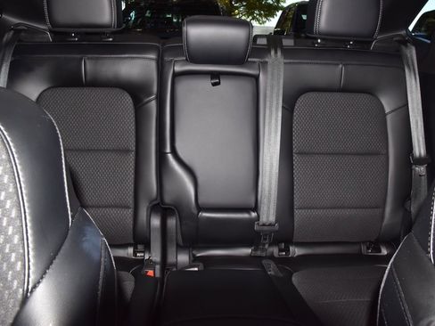 Used 2024 Ford Escape SE image 20