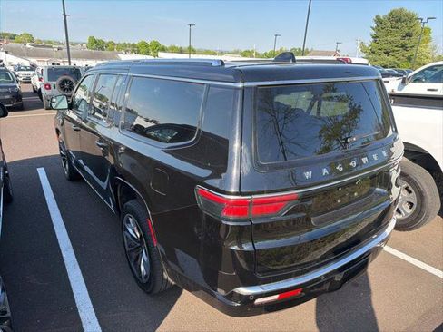 Certified 2024 Jeep Wagoneer L Series III w/ Premium Group I AWD/4WD image 3