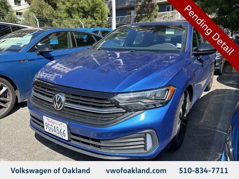 Certified 2023 Volkswagen Jetta Sport FWD image 1
